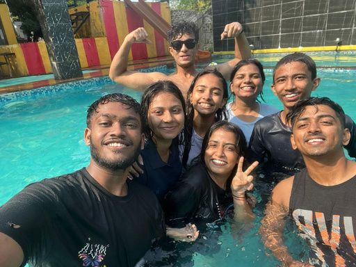 Students on the farewell trip
